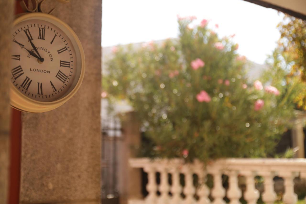 Hotel Villa Maria Fuentes de Bejar ภายนอก รูปภาพ