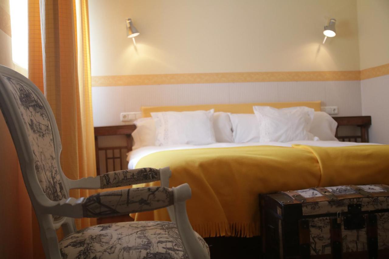 Hotel Villa Maria Fuentes de Bejar ภายนอก รูปภาพ